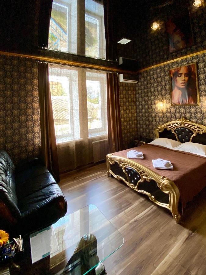 Royal Hotel