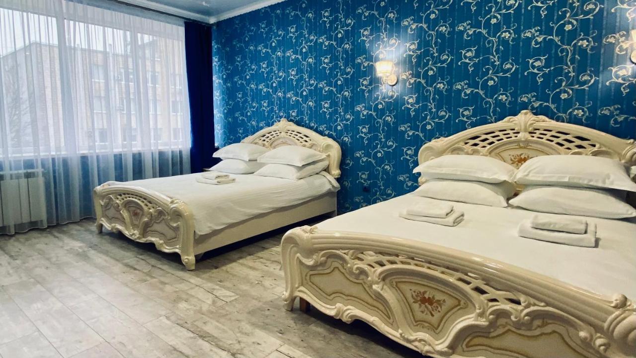 Royal 2*